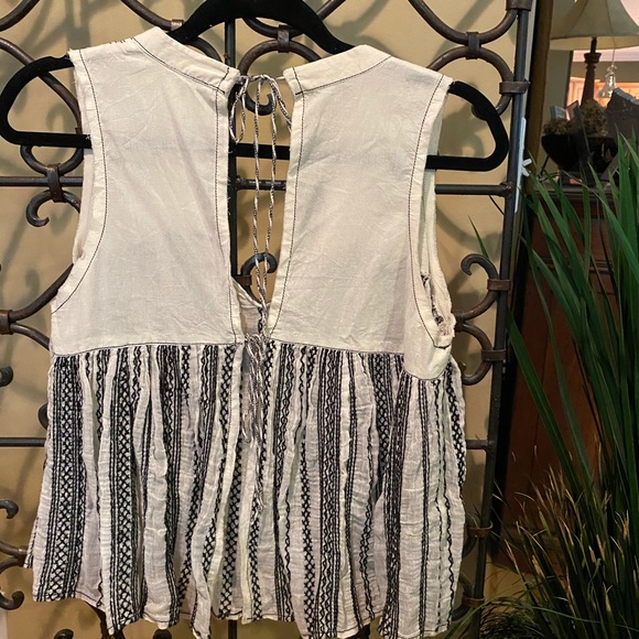 Free People top - Picture 2 of 3